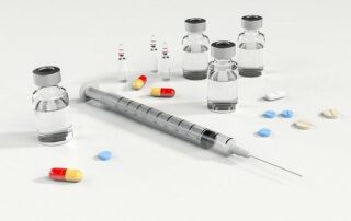 spritze medikament tabletten doping